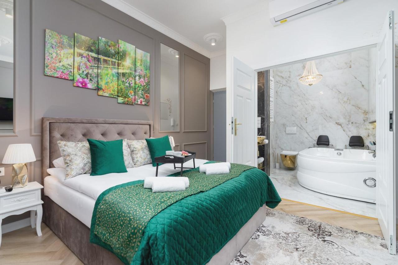 Kazimierz Studio With Jacuzzi By Renters Prestige Krakow Ngoại thất bức ảnh
