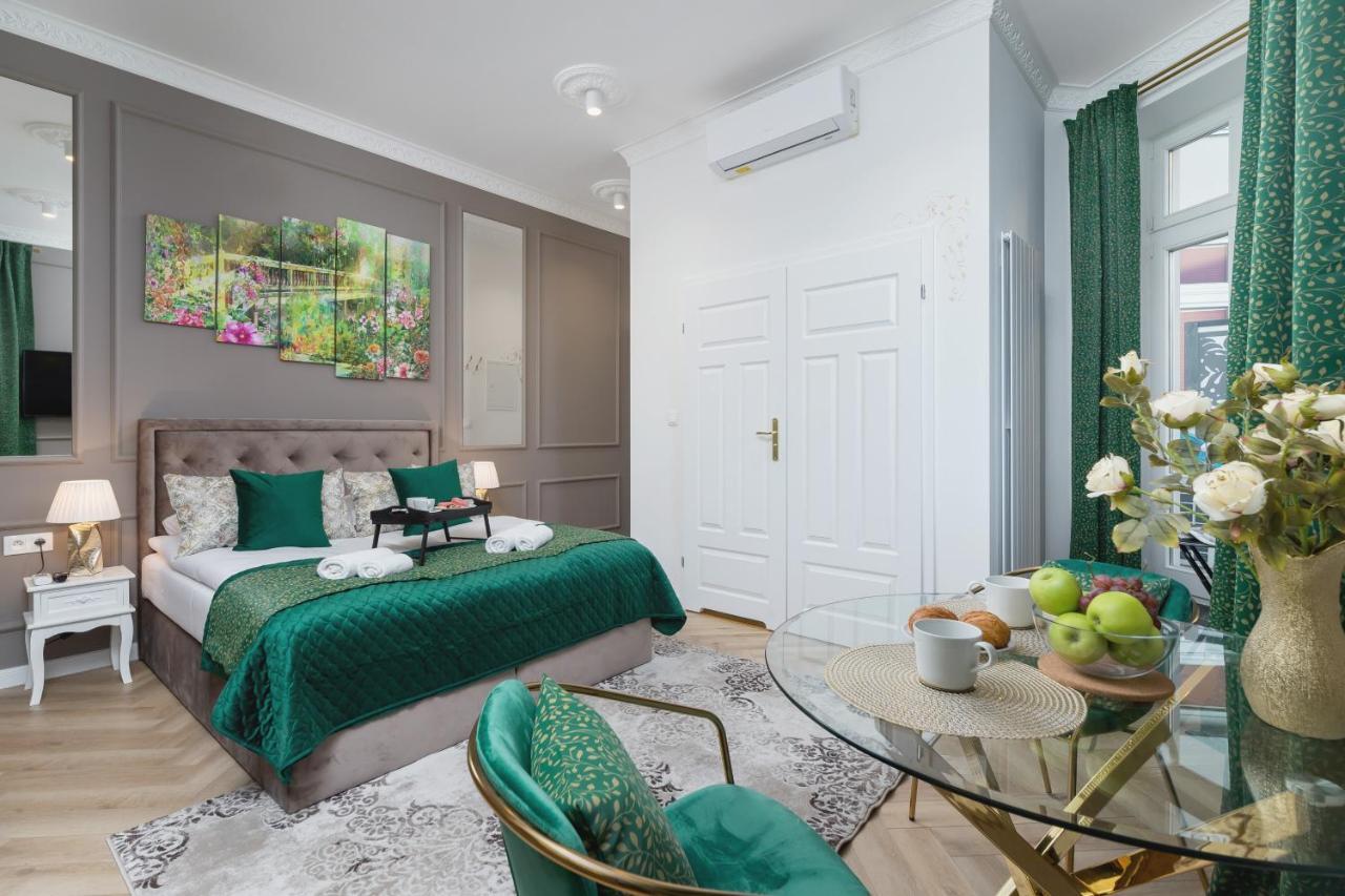 Kazimierz Studio With Jacuzzi By Renters Prestige Krakow Ngoại thất bức ảnh