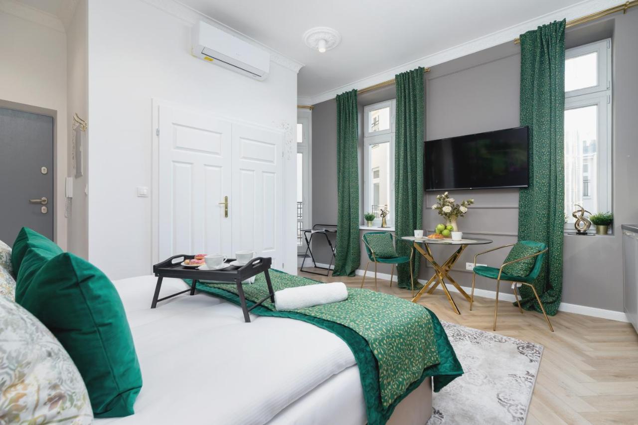 Kazimierz Studio With Jacuzzi By Renters Prestige Krakow Ngoại thất bức ảnh