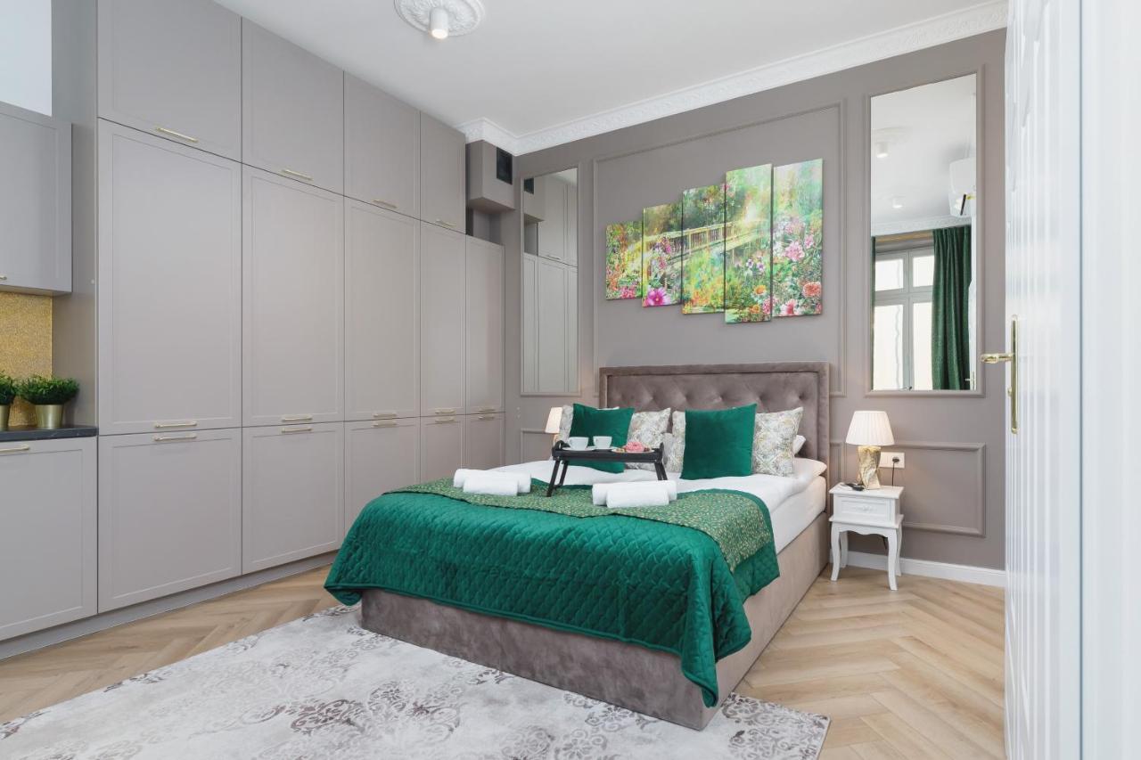 Kazimierz Studio With Jacuzzi By Renters Prestige Krakow Ngoại thất bức ảnh